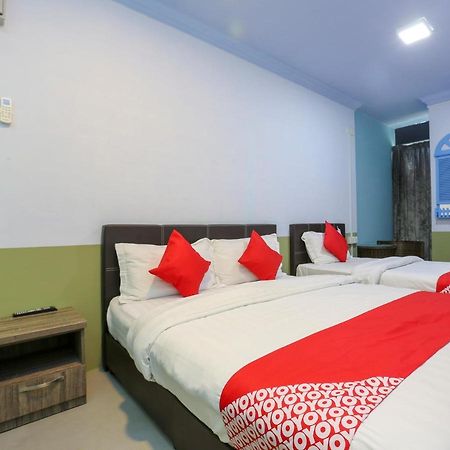 Oyo 90126 Pen U Cottages Dungun Extérieur photo